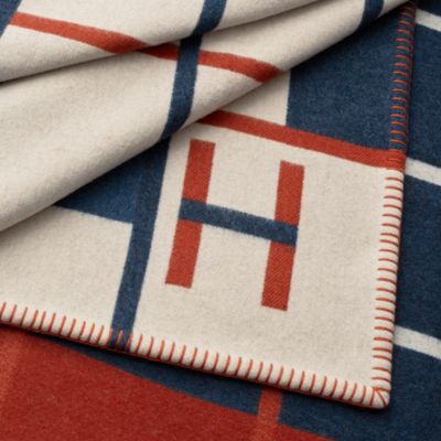 超人気HERMES Hロゴ入りチェック柄ブランケット 超人気HERMES Hロゴ入りチェック柄ブランケット プレード - ホーム